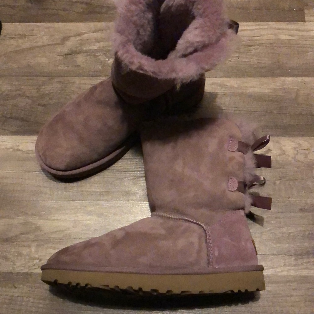 UGG Bailey Bow 2 boots